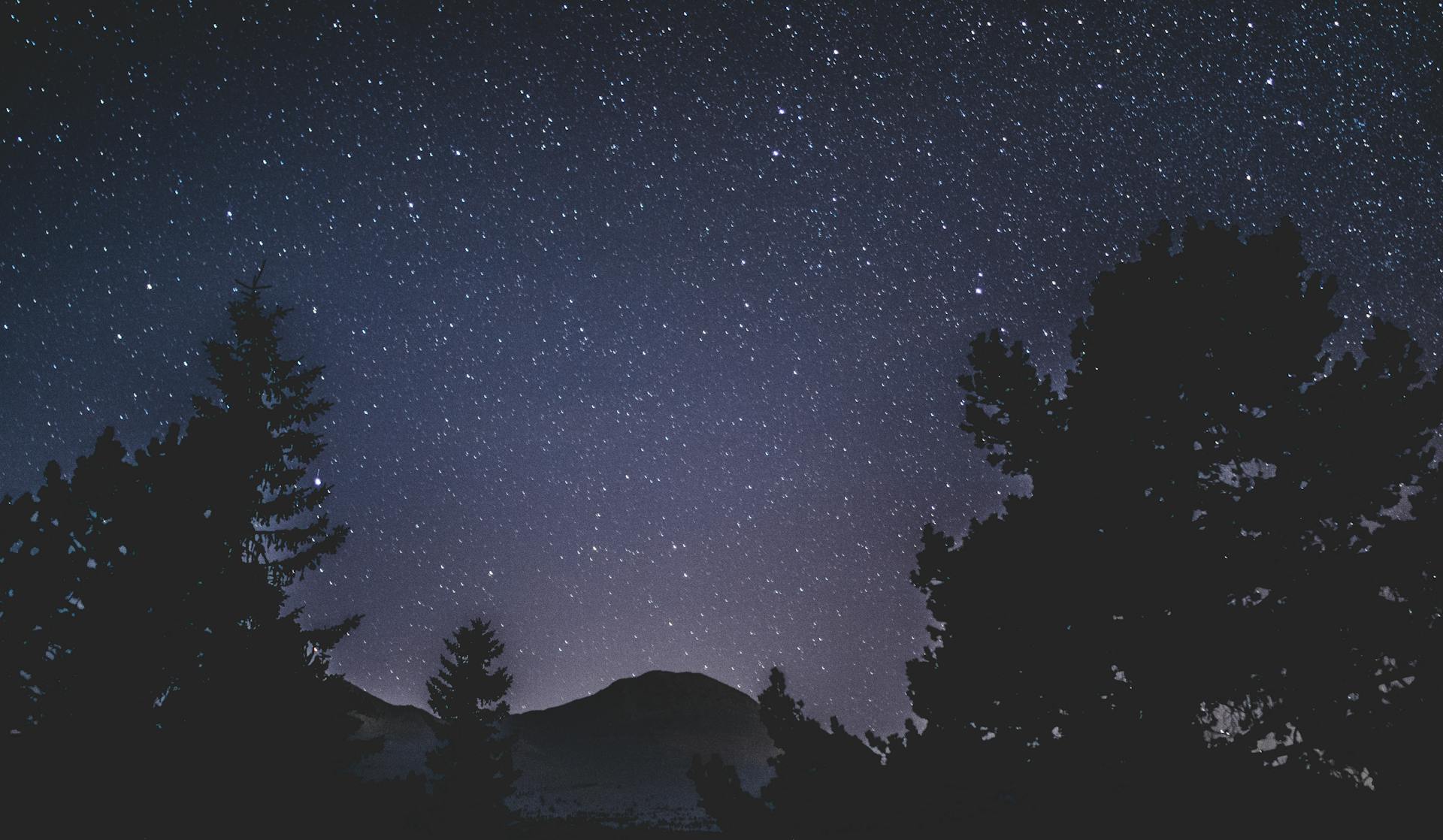Why Your Brain Won’t Shut Off at Night (and How to Calm Racing Thoughts)